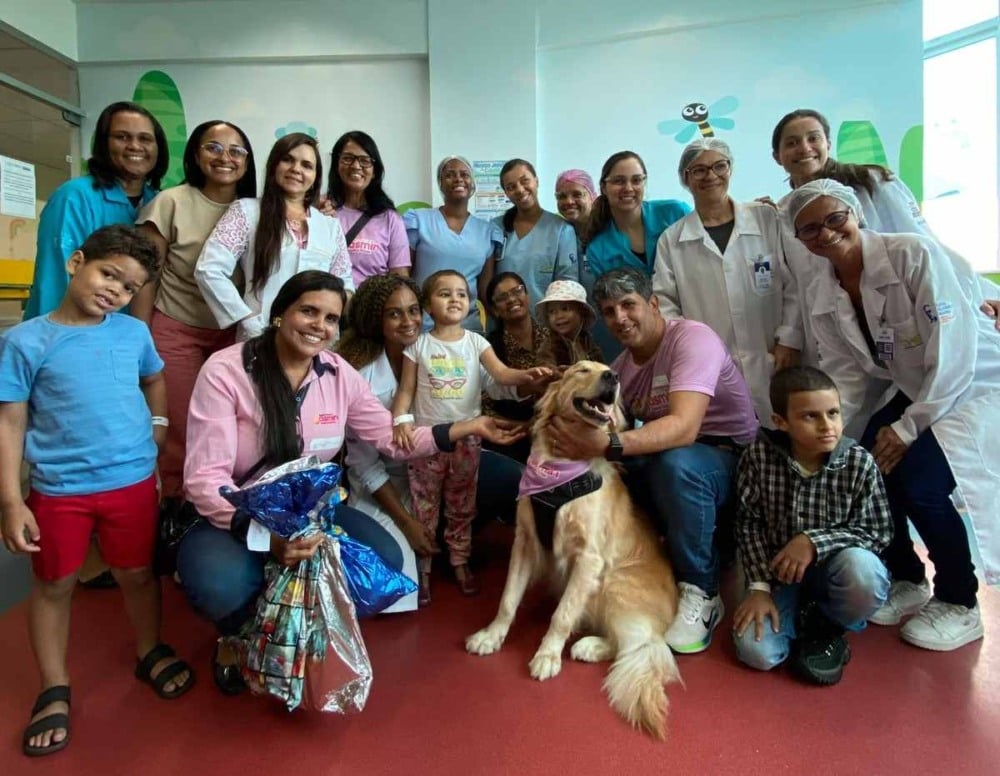 A visita de Zeus foi realizada em parceria com o Instituto Yasmin Bastos Nunes A visita de Zeus foi realizada em parceria com o Instituto Yasmin Bastos Nunes