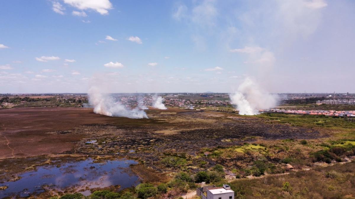 Incêndio na Lagoa Salgada