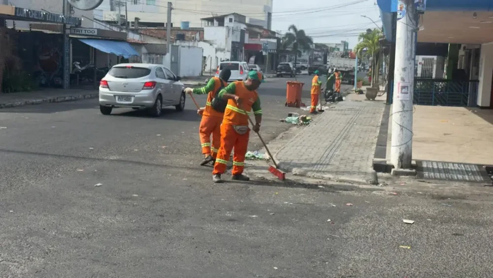 sujeira na rua pós eleição