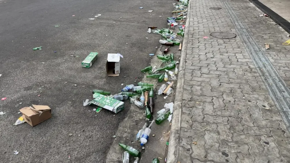 sujeira na rua pós eleição