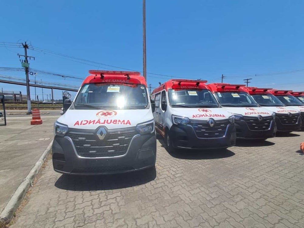 Ministério da Saúde e Sesab entregam 14 ambulâncias em Feira de Santana Ministério da Saúde e Sesab entregam 14 ambulâncias em Feira de Santana