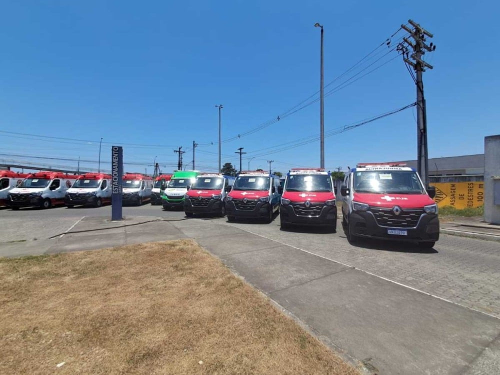 Ministério da Saúde e Sesab entregam 14 ambulâncias em Feira de Santana Ministério da Saúde e Sesab entregam 14 ambulâncias em Feira de Santana