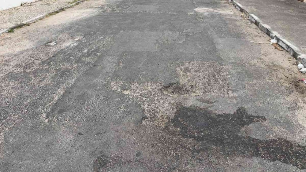 Moradores cobram requalificação de asfalto na Rua Bulgária Moradores cobram requalificação de asfalto na Rua Bulgária