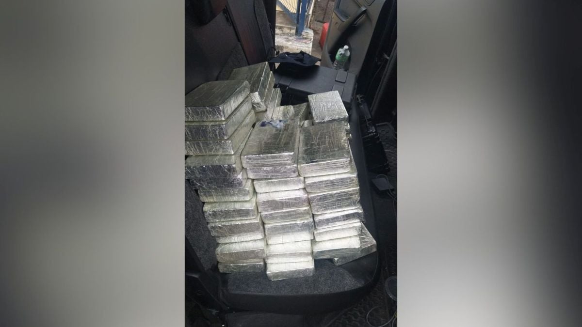 50 kg de cocaína apreendidos pela PRF em carro após acidente na BR-116