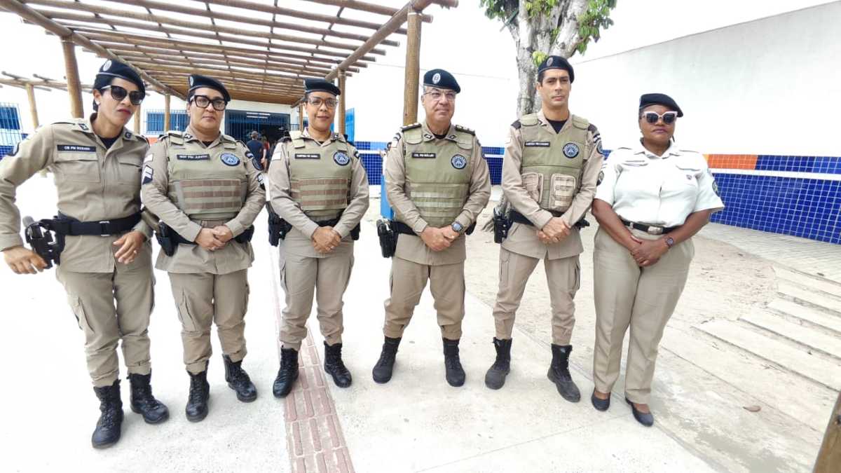Policiais militares do CPRL_ foto Ed Santos Acorda Cidade