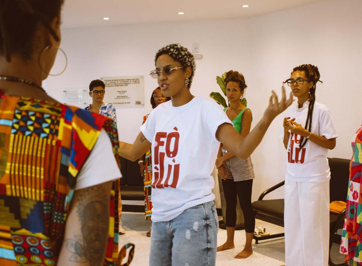 Projeto Fọ̀ Ìlù promove oficinas gratuitas de escrita criativa, percussão e performance na Bahia
