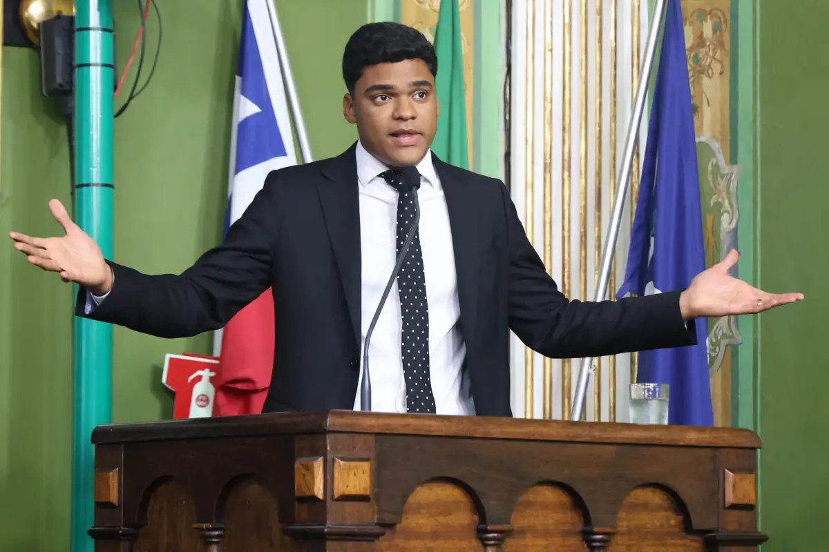 Aos 21 anos, Sandro Filho é eleito deputado federal mais jovem da história da Bahia