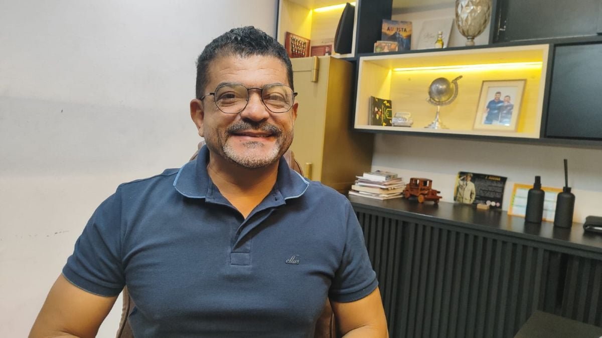 Remoção de veículos abandonados das vias públicas pela SMT