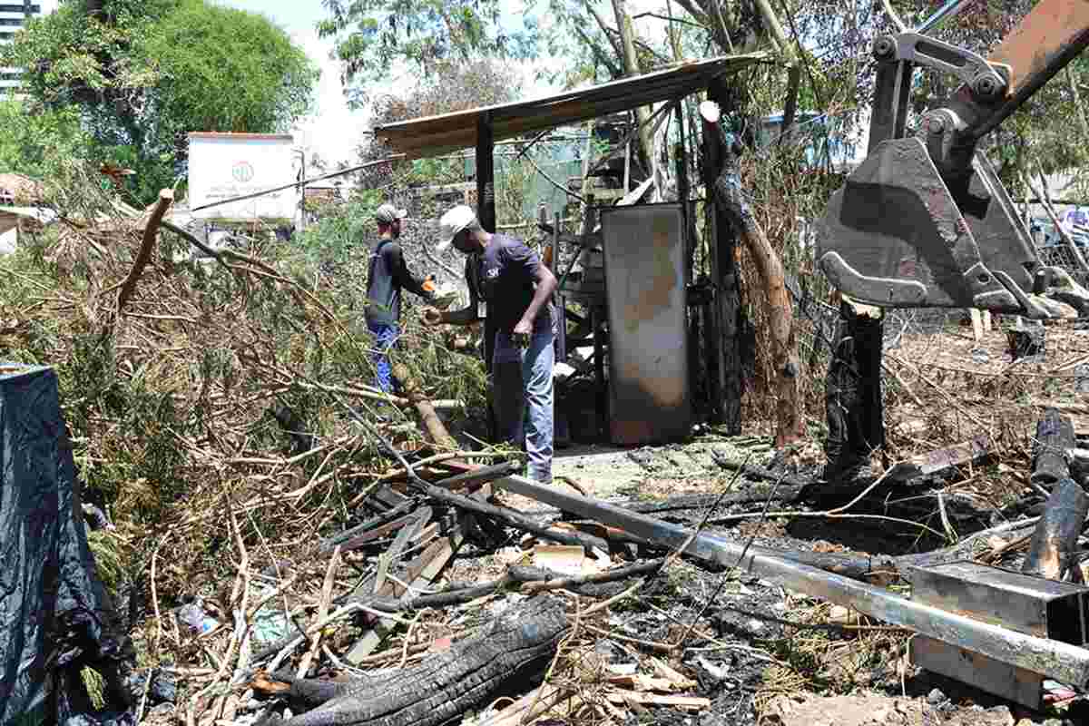 Sesp elimina focos remanescentes de incêndio na Feirinha da Estação