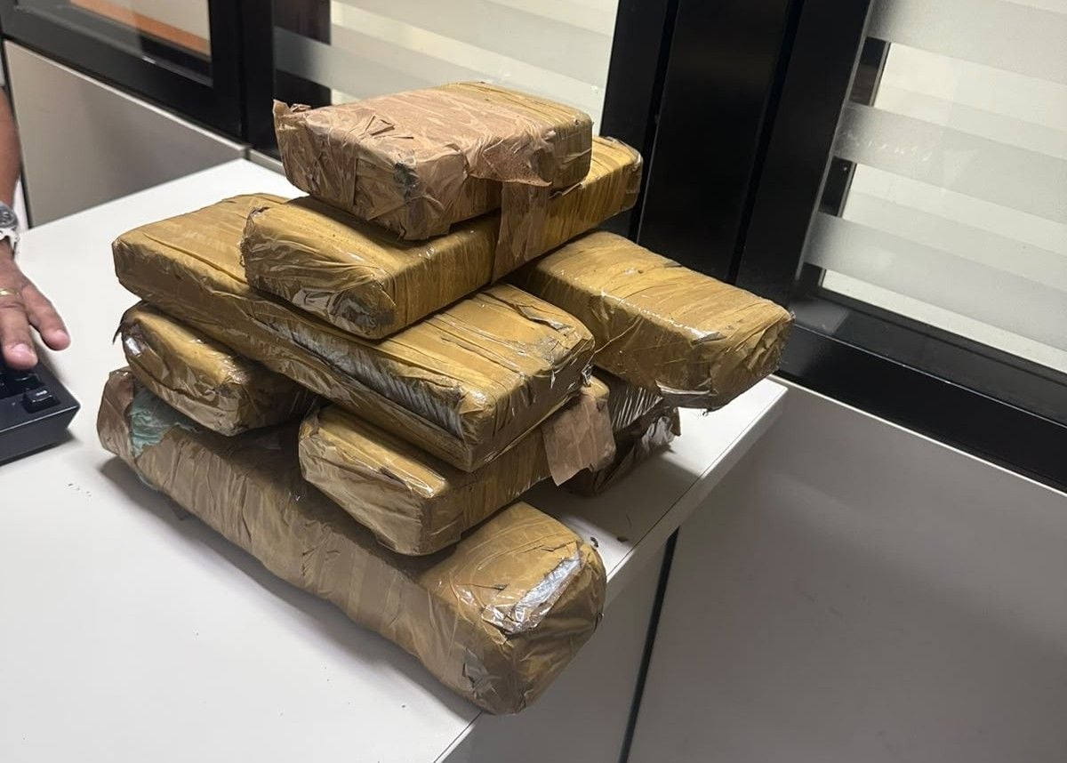 Tabletes de drogas encontradas no bairro São João