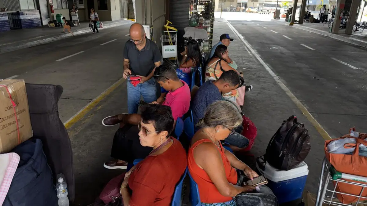 Rodoviária prevê aumento de até 12% no movimento durante feriadão; diretor da Agerba fala sobre linha para Cabuçu