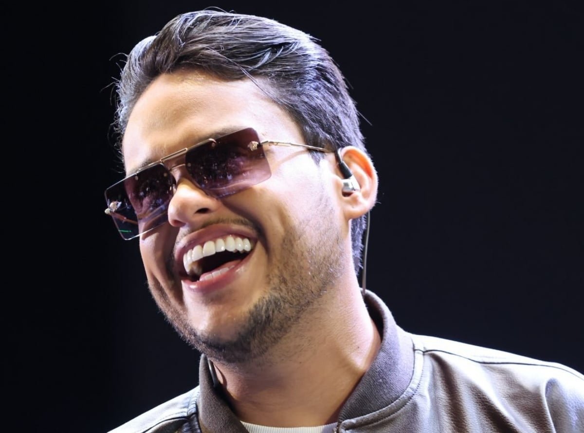 Thiago Aquino não se apresenta no Arraiá do Berimbau; show é remarcado