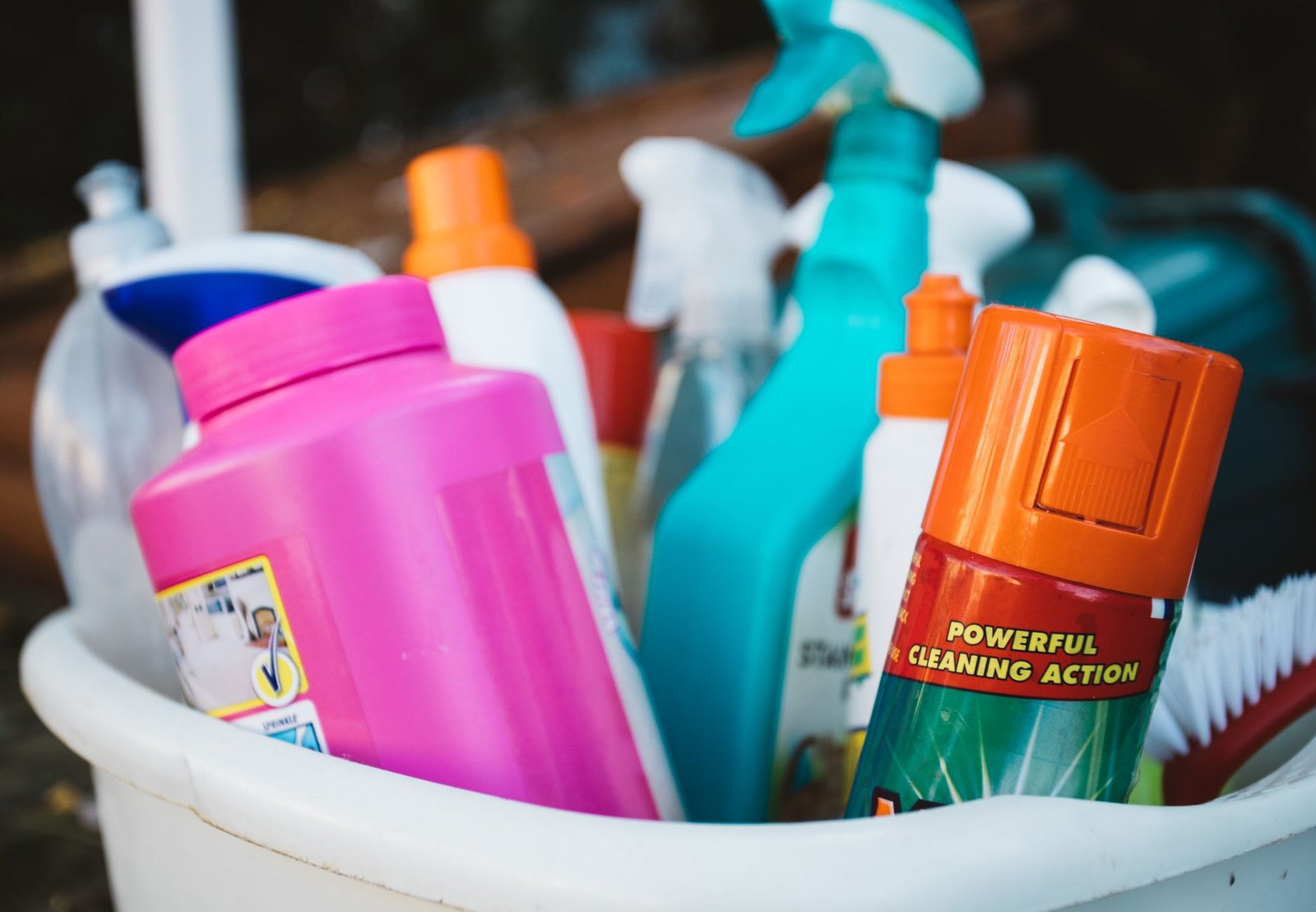 Produtos de limpeza para cada ambiente: como agilizar a faxina e evitar erros