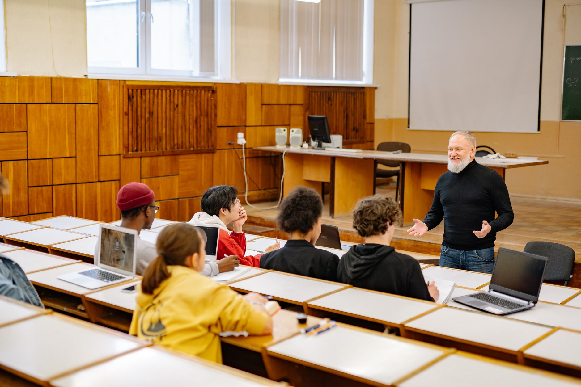 Curso de autoconhecimento muda atitudes no trabalho