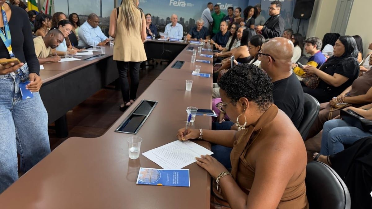 cerimônia de posse novos servidores públicos municipais de Feira de Santana