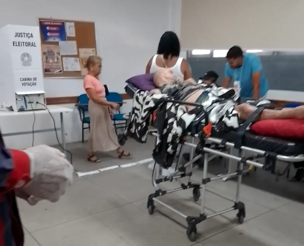 Solidariedade ajuda eleitor tetraplégico a votar após nove anos sem conseguir ir às urnas
