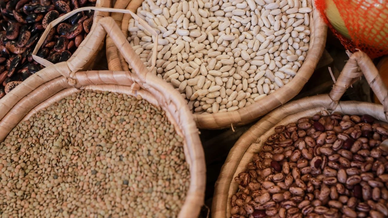 Maior economia do mundo perde posição enquanto país africano registra superávit comercial
