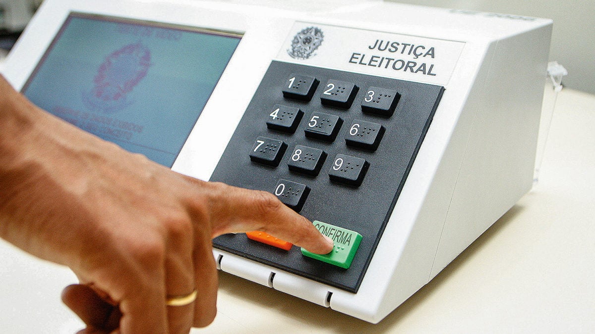 Veja até que horas pode votar nos candidatos