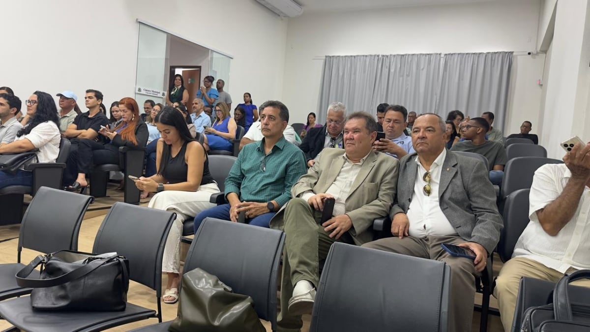 Marcos Lima é reconduzido à presidência da Câmara de Vereadores de Feira de Santana