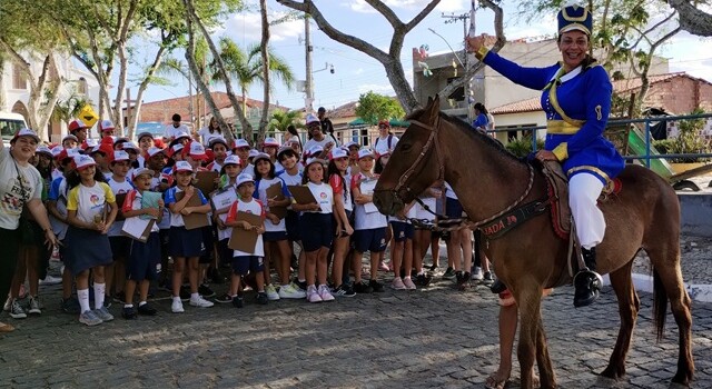 criancas-visitam-distrito-de-tiquarucu-640x350-1
