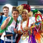 turistas-chegam-a-bahia-de-varsorvia3-640x350-1