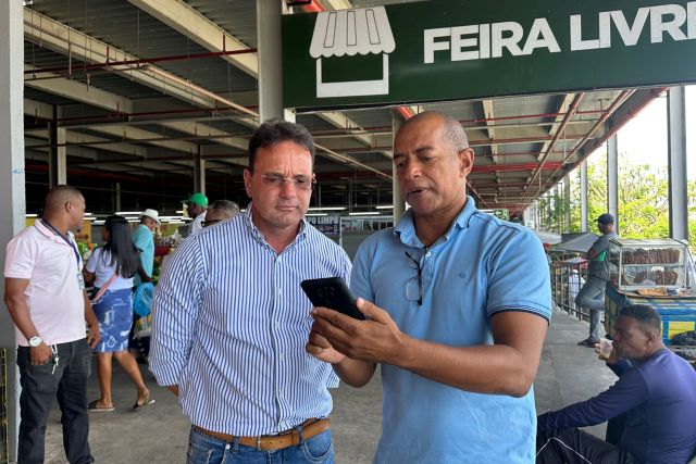 1-Secretario-de-Agricultura-visita-feiras-livres-em-busca-de-melhorias-Foto-Danielly-Cerqueira-10