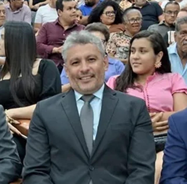 Arnaldo-Azevedo-Prefeito-de-Guanambi-ft-lay-achei-sudoeste
