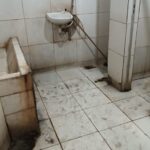 Banheiro-sujo-mercado-de-carnes-1-foto-whatsapp-577x1024-1
