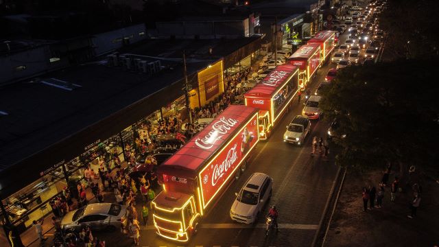 Caravana-de-Natal-Coca-Cola-Solar-2022-em-Feira-de-Santana-Bahia-14-1-