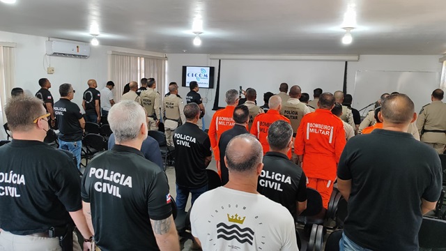 Novos-equipamentos-sao-entregues-para-o-Cicom-ft-Ed-Santos-acorda-cidade6