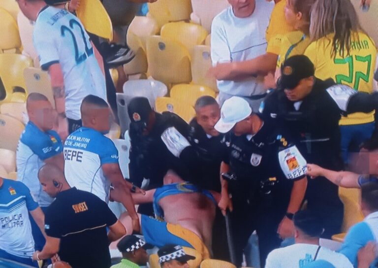 briga-jogo-do-brasil-e-argentina-torcedores-reproducao-tv-globo-1024x725-1