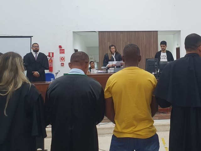 juri-policial-absorvido-foto-aldo-matos-acorda-cidade