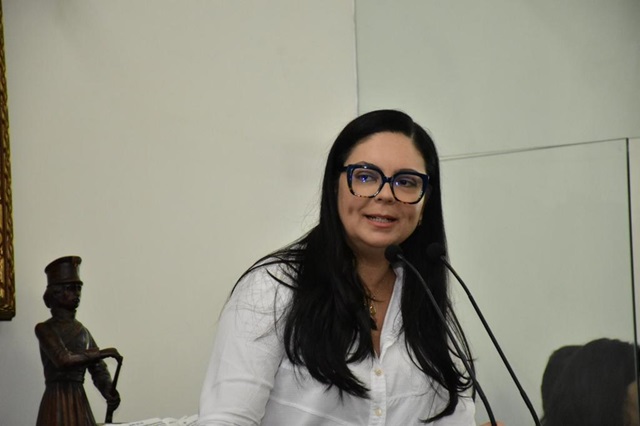ludmilavilasboas_ascom_camara