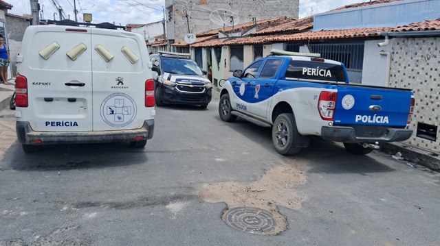 policia-rua-nova-ft-ed-santos-acorda-cidade
