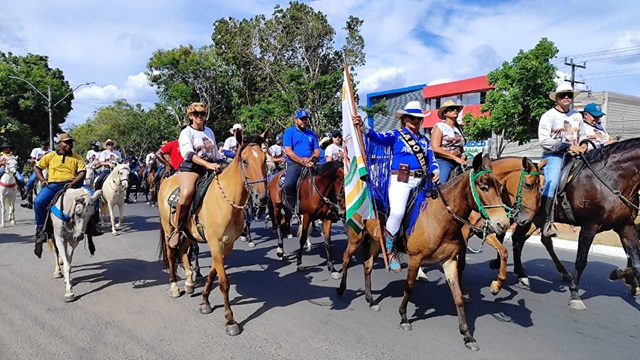 15a-cavalgada-solidaria-ft-Ed-santos-acorda-cidade2