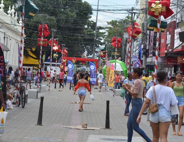 Enfeites-Natalino-no-Centro-de-Feira-de-Santana-foto-Jorge-Magalhaes-11-comercio-1