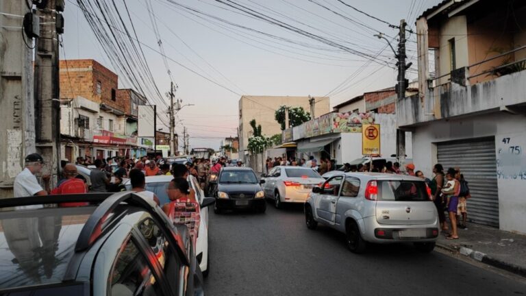 Feira-X-homicidio-foto-ed-santos-acorda-cidade-05-12-23-1024x576-1