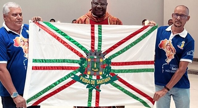 Padre-anglano-em-Feira-Victor-Zacarias-Luaco1-640x350-1