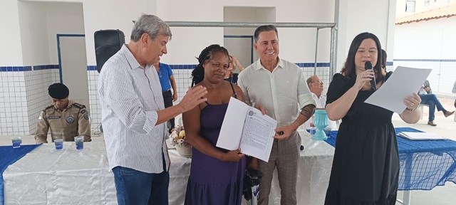 entrega-das-escrituras-no-conder-ft-paulo-jose-acorda-cidade9