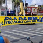 evangelismo-nas-sinaleiras-foto-ed-santos-acorda-cidade-dia-da-biblia