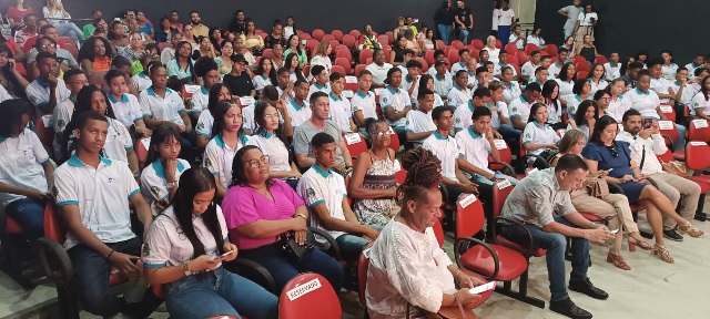 jovem-aprendiz-feirense-foto-reporter-paulo-jose-acorda-cidade