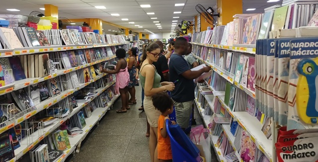 Compra-de-material-escolar-lojas-comercio-ft-ney-silva-acorda-cidade2