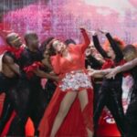 Daniela-Mercury-no-FV-2024-Assessoria-Festival-de-Verao-300x200-1