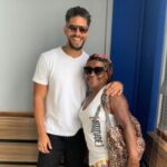 Dona-Bibinha-e-o-ator-Paulo-Lessa-Foto-Brenda-Filho-Acorda-Cidade-1-300x247-1