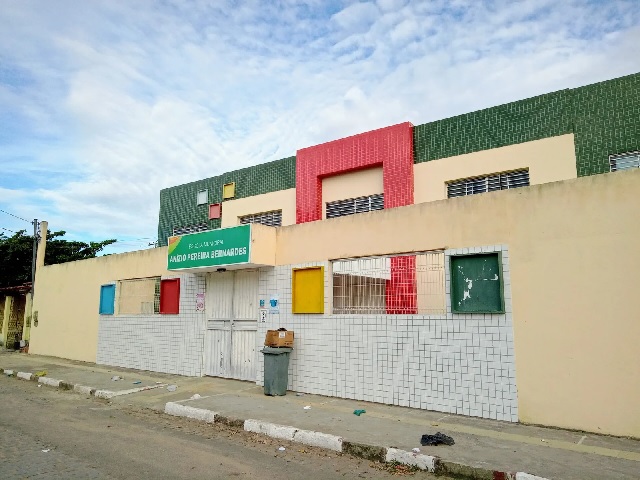 Escola-Anizio-Pereira-Bernardes-Foto-Reproducao-Blog-da-Feira