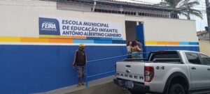Escola-Municipal-de-Educacao-Infantil-Antonio-Albertino-Carneiro-ft-paulo-jose-acorda-cidade-300x135-1