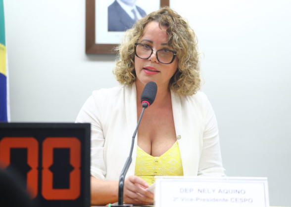 Foto-Deputada-Nely-Aquino