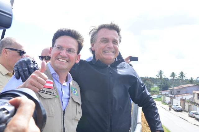 Foto-Ed-Santos-Acorda-Cidade-Bolsonaro-em-Feira-de-Santana1114