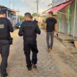 Homem-acusado-por-homicidio-em-posto-de-combustiveis-de-Ilheus-e-preso-pela-Policia-Civil-300x203-1