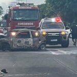 Homem-bate-carro-em-poste-Foto-Enviada-pelo-WhatsApp